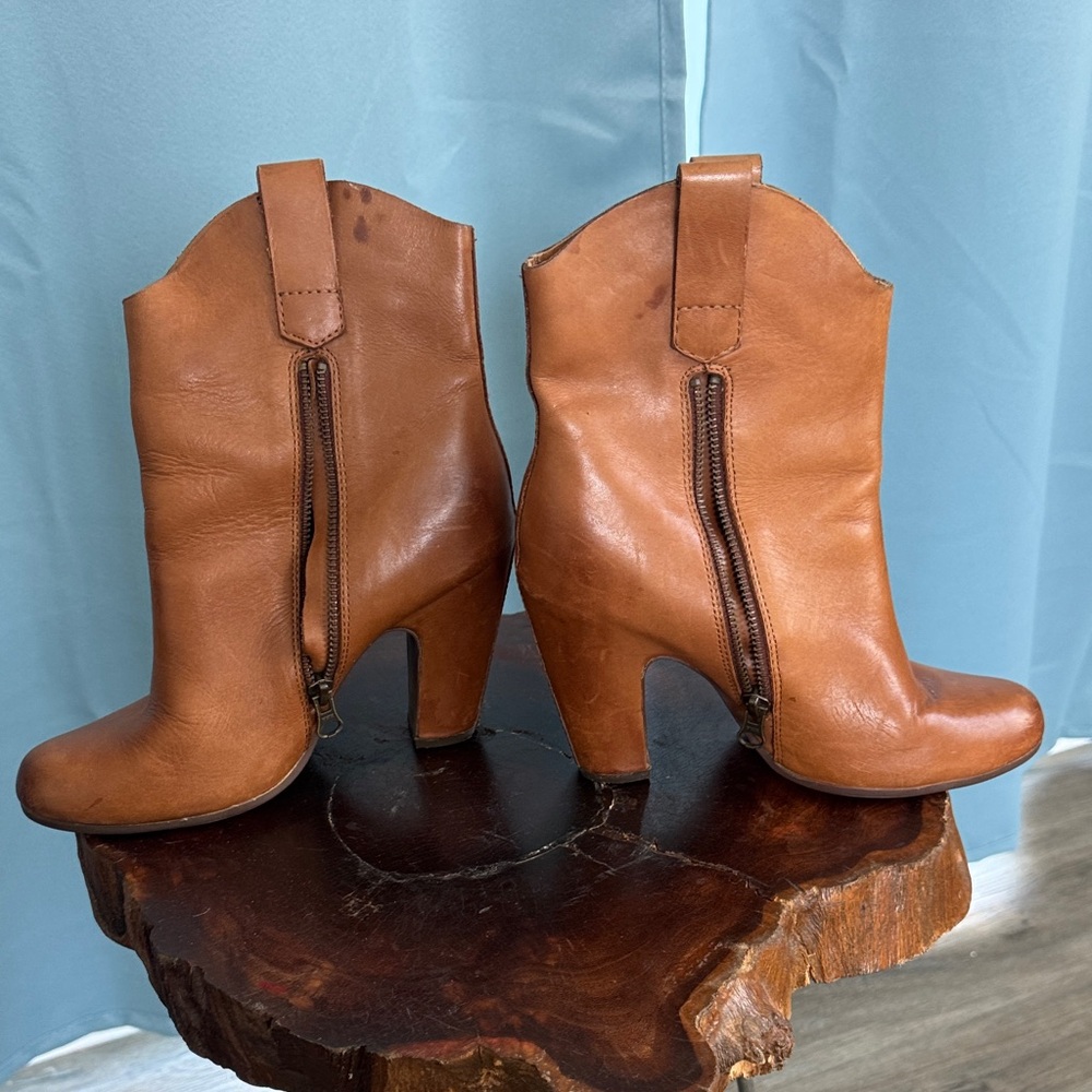 Kork-Ease Brown Leather Heeled Boots - Picture 3 of 6